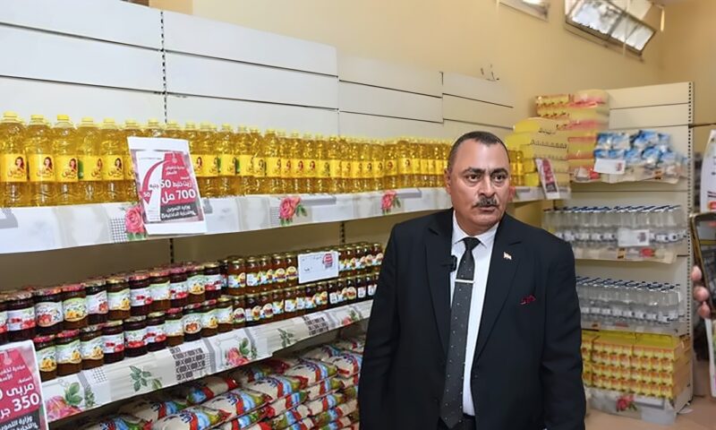 “التموين” تتابع توافر السلع وانتظام عمل المخابز والمطاحن في الإسماعيلية
