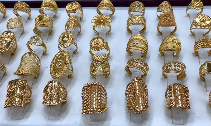 250 جنيهًا.. تراجع مفاجئ في سعر الجنيه الذهب وعيار 21 الآن