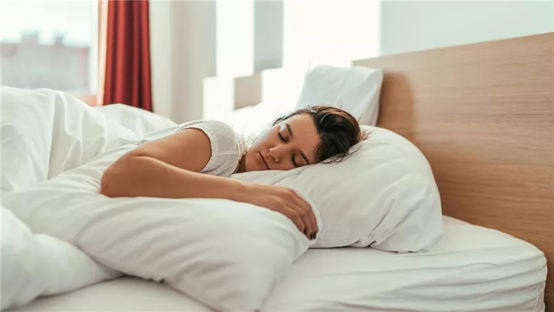 عادات يومية تساعدك على النوم الجيد خلال فترات التغير الهرموني