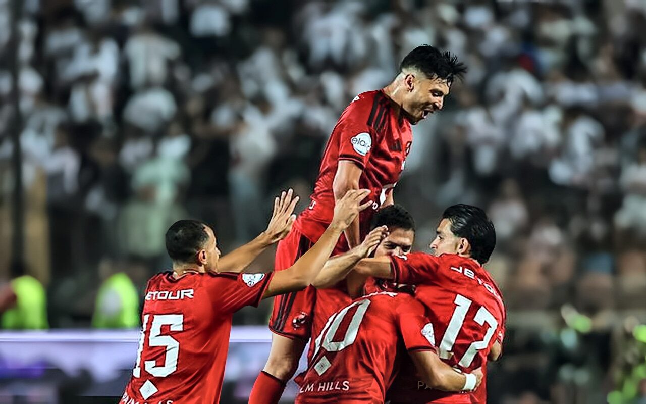 حالة من الرضا داخل الأهلي بعد تألق أشرف داري أمام الزمالك