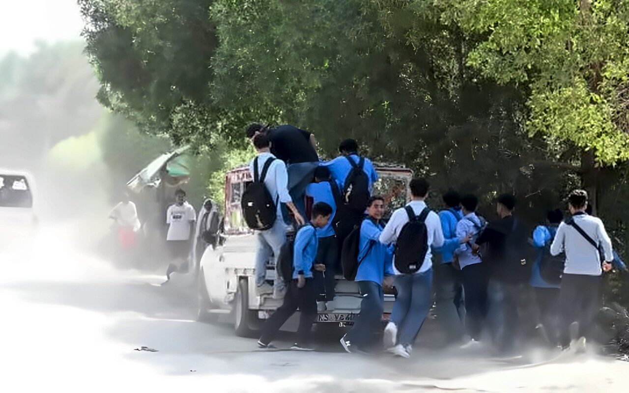 محافظ الفيوم يوجه بسحب رخصة سيارة أجرة تعرض حياة الطلاب للخطر