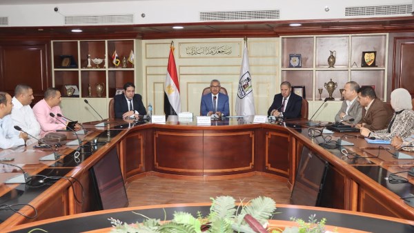 محافظ بني سويف: تنفيذ حملات للتشجير والتجميل بمختلف مناطق المدينة