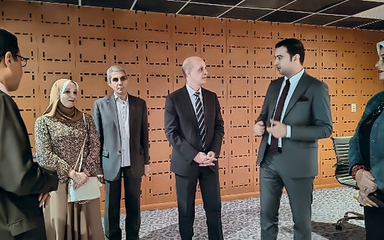 رئيس جامعة بني سويف يفتح آفاقًا جديدة لتطوير استوديوهات الإعلام وتأهيل الكوادر