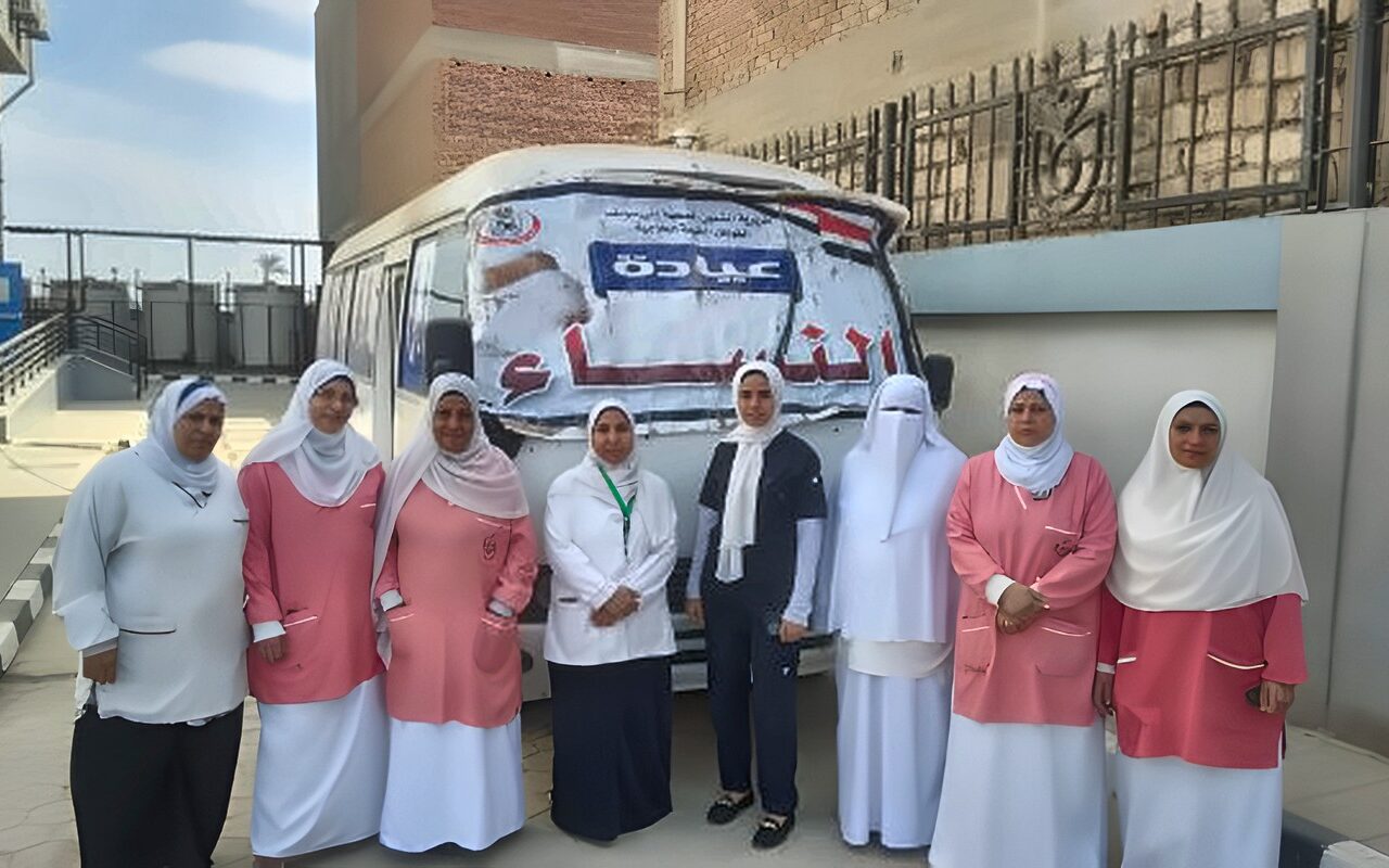 صحة بني سويف: قافلة طبية مجانية بقرية بني مؤمنة تقدم 2535 خدمة صحية
