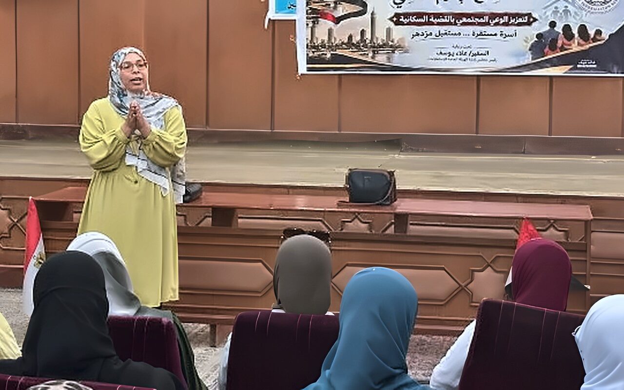 نشر الوعي بمزايا الولادة الطبيعية.. المجمع الإعلامي ببني سويف يناقش الصحة الإنجابية