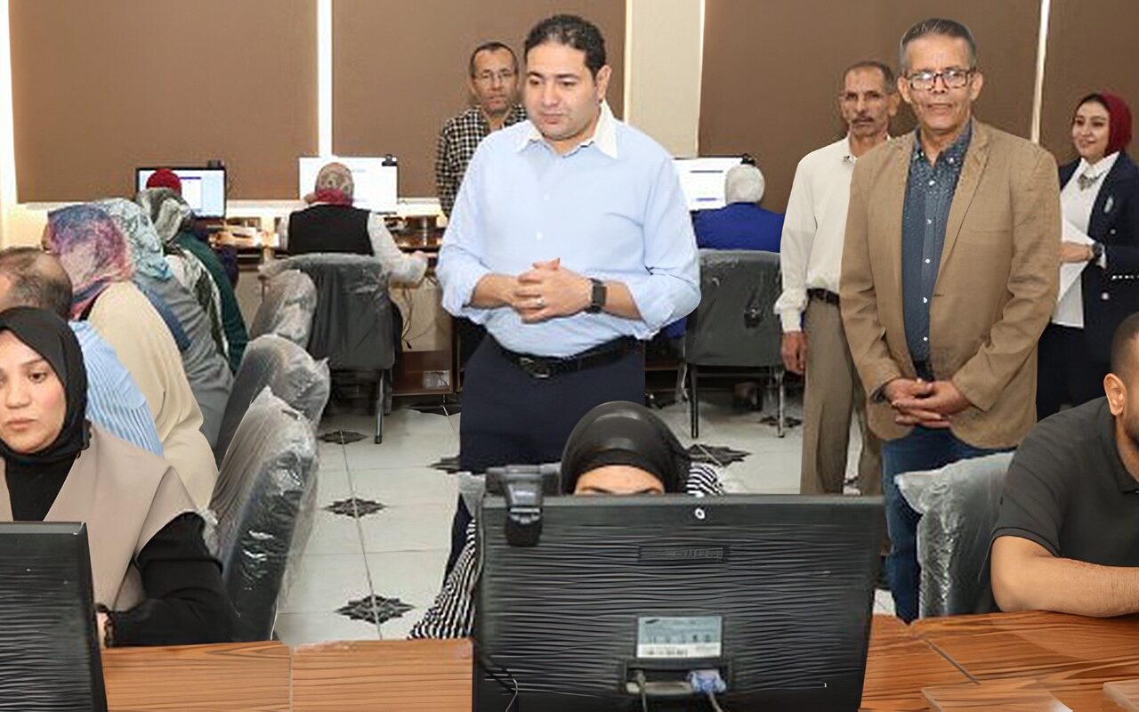 نائب محافظ بني سويف يتفقد الاختبارات القبلية للمتقدمين لبرنامج إعداد قيادات الصفين الثاني والثالث