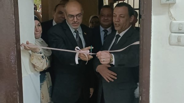 تنمية المهارات والإبداع .. مدير تعليم بني سويف يفتتح معرض المجال الصناعي ويكرّم الفائزين بمسابقة التميز.. صور