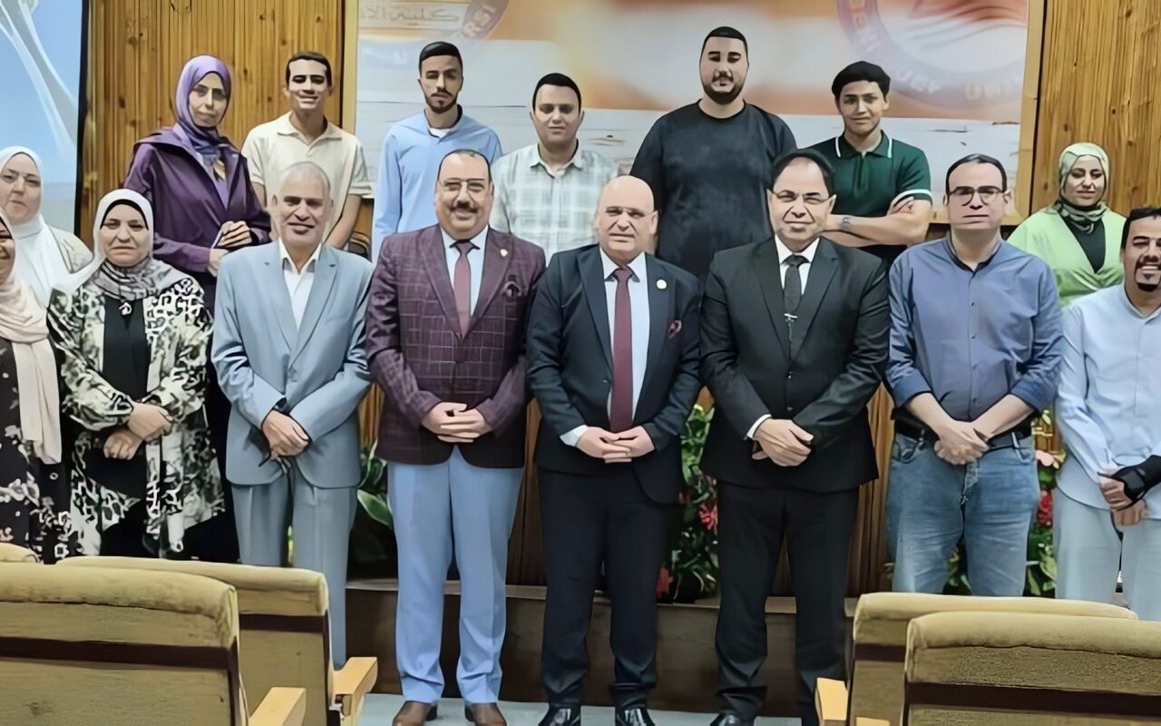 آداب بني سويف تنظم ورشة تعريفية باللائحة المستحدثة للدراسات العليا