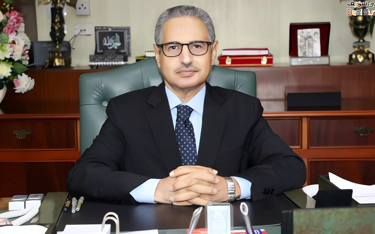 ترقية 250 موظفا ومنح حافز 5% لـ325 من العاملين بديوان بني سويف والوحدات المحلية