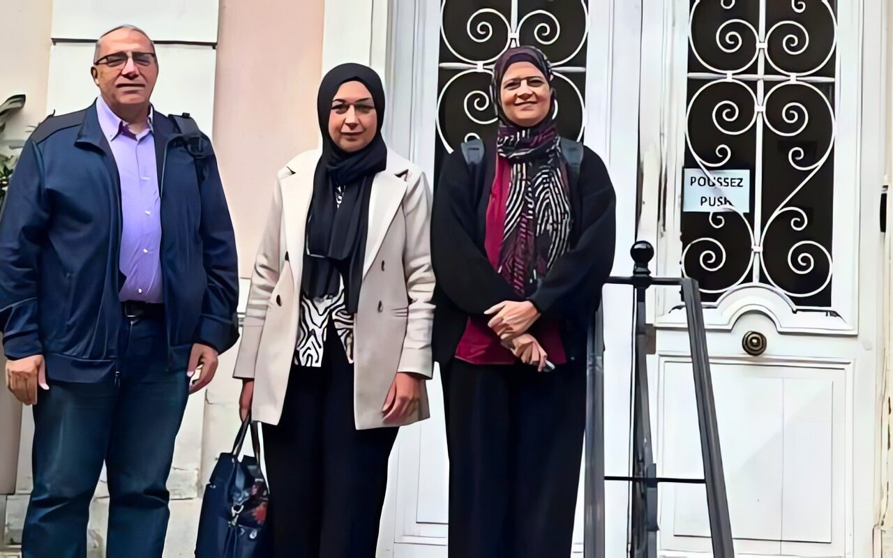 صيدلة بني سويف توقع تبادلاً أكاديمياً وبحثياً مع جامعة باريس ساكلاي الفرنسية