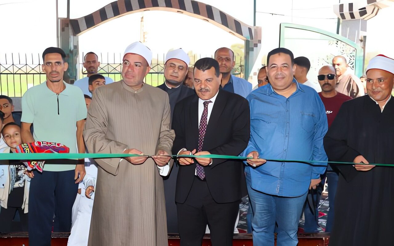 محافظ بني سويف يُنيب رؤساء الوحدات المحلية في افتتاح مسجدين بإهناسيا الخضراء وقفطان الغربية