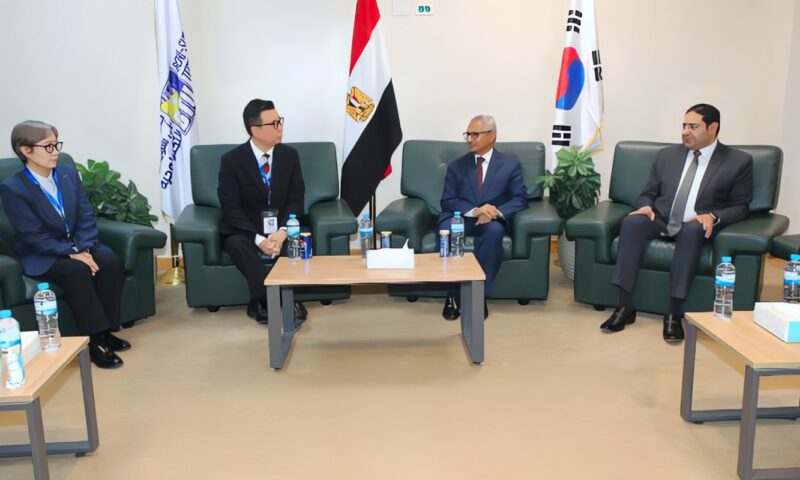 تدشين المجلس الاستشاري الصناعي بالجامعة التكنولوجية ببني سويف