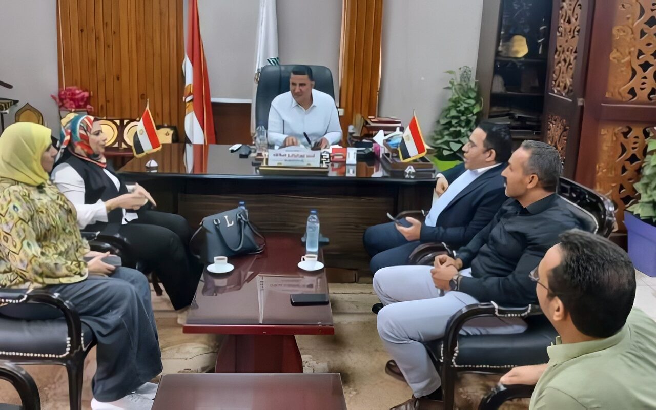رئيس جهاز مدينة بني سويف الجديدة يستقبل وفد قطاع التخطيط لمتابعة أعمال التنمية والتطوير