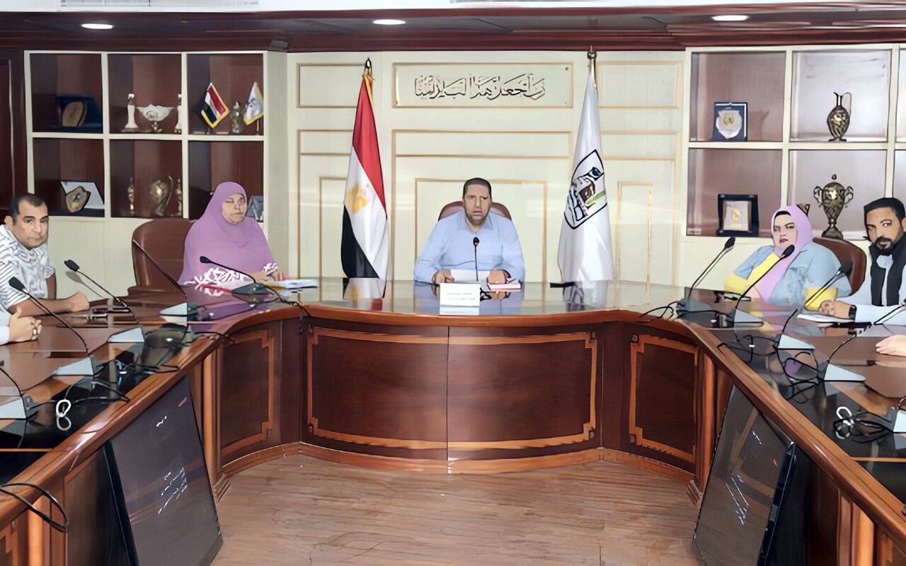 سكرتير بني سويف يناقش مُستجدات وموقف الاستجابة للشكاوى الواردة على منظومة الشكاوى الحكومية خلال “أكتوبر”