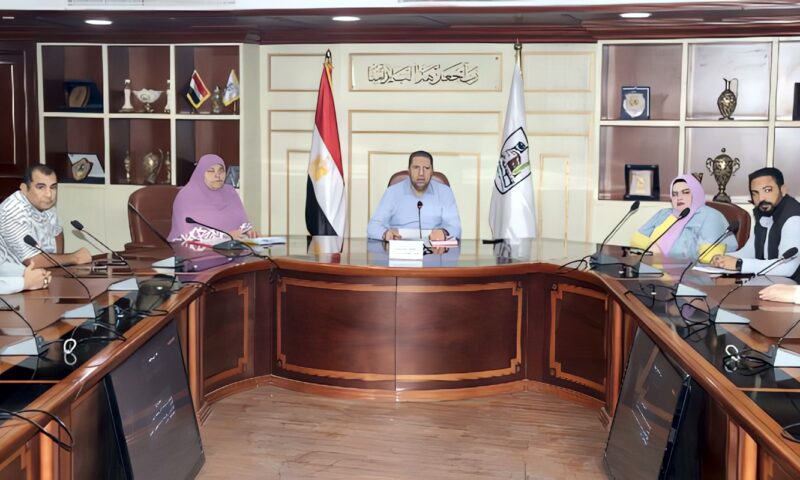 سكرتير بني سويف يناقش مُستجدات وموقف الاستجابة للشكاوى الواردة على منظومة الشكاوى الحكومية خلال “أكتوبر”