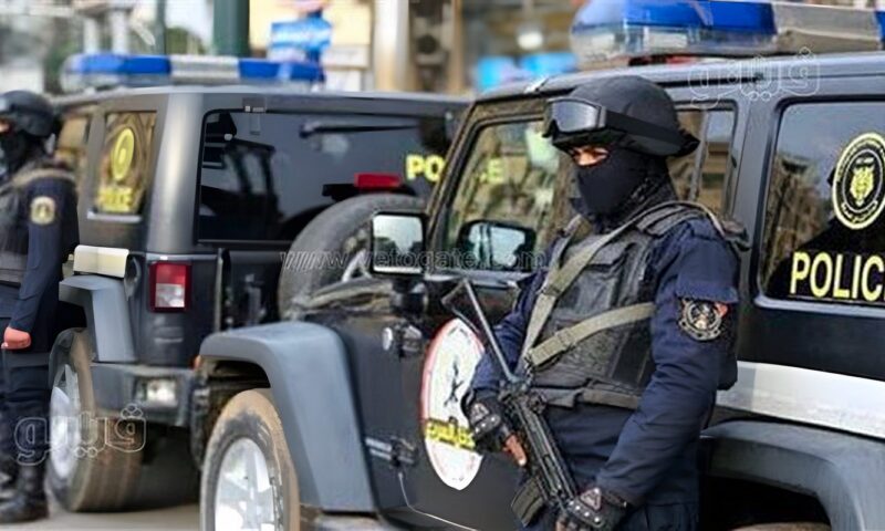 النيابة العامة تأمر بحبس تاجري مخدرات وسلاح في طهطا بسوهاج