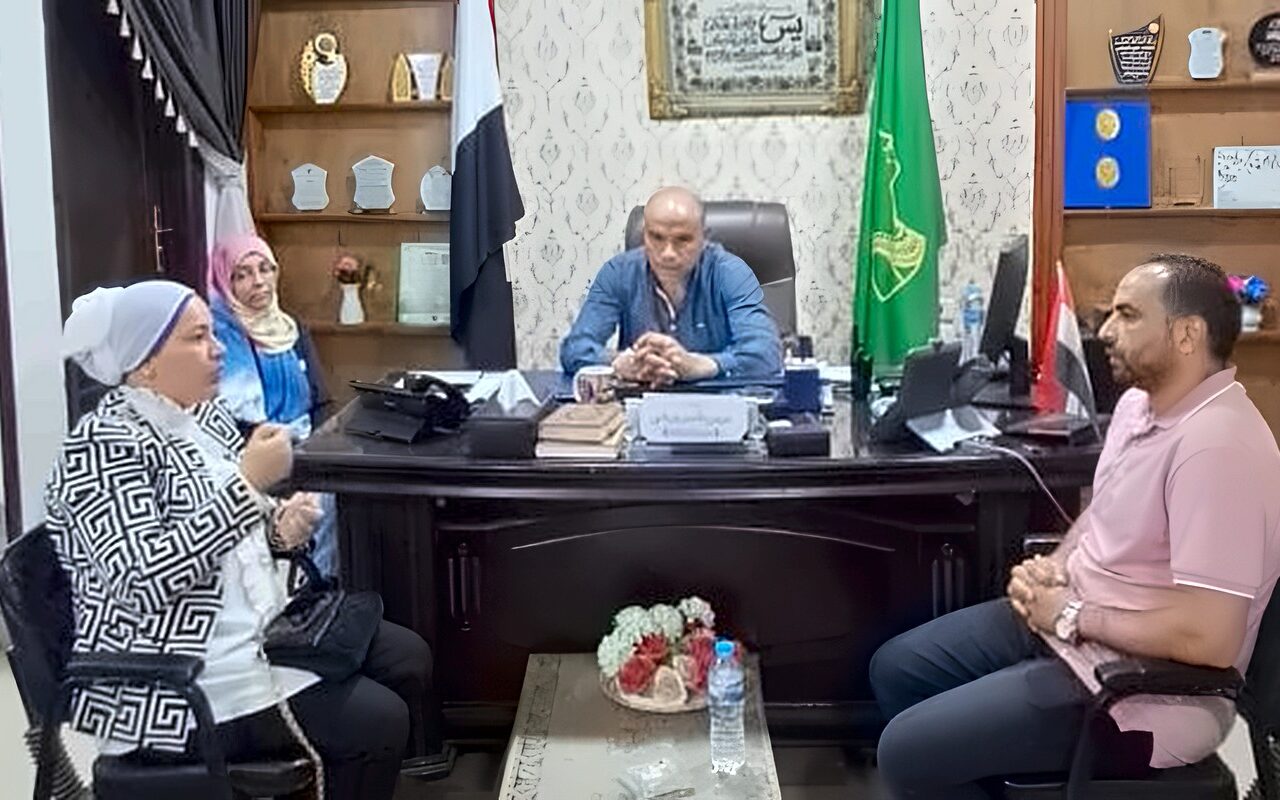 سمالوط تنظم لقاءً لتقديم أوجه الدعم تحقيقا لهدف «قري بلا أمية» في المنيا