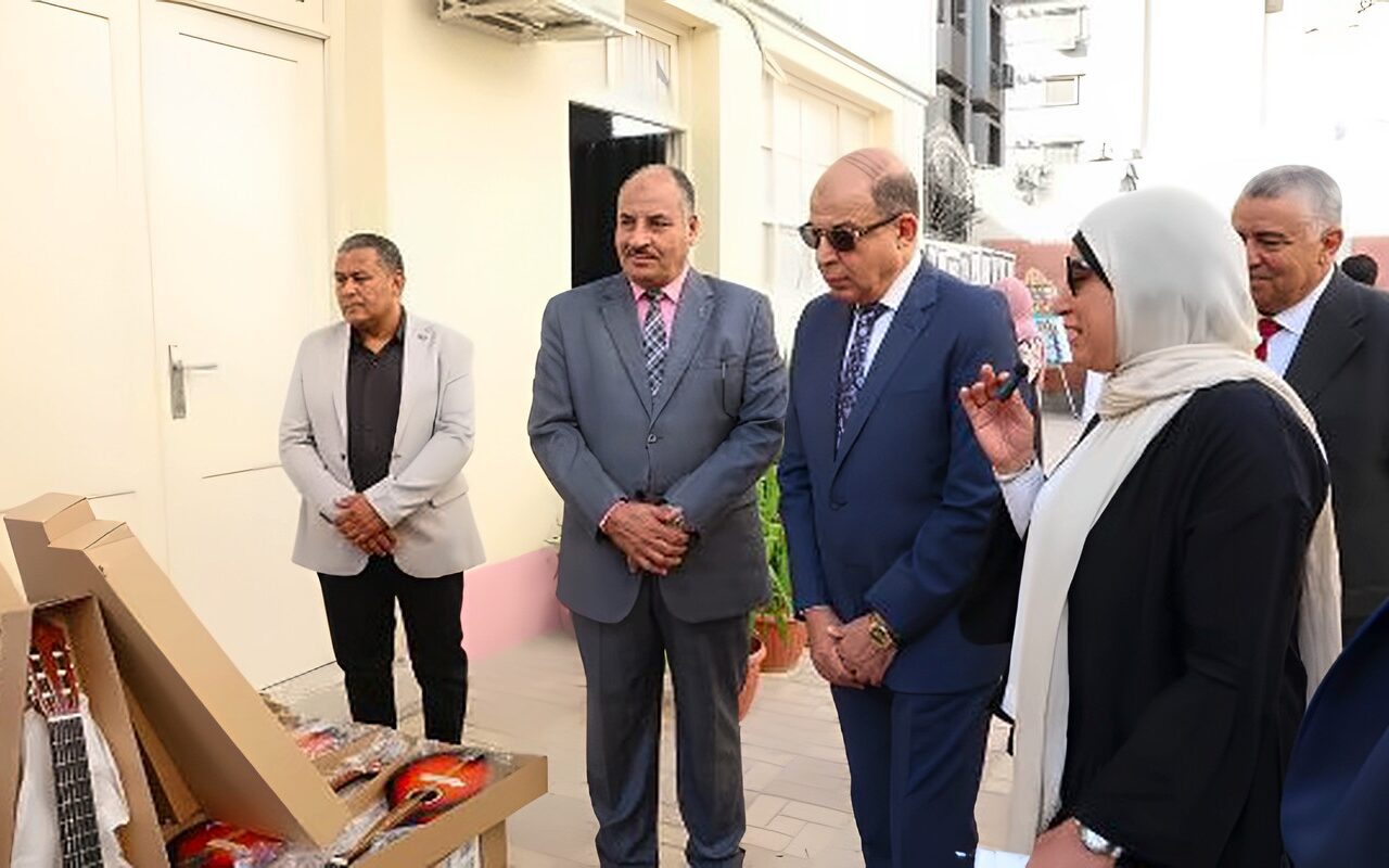 لخدمة 125 ألف معلم وطالب.. محافظ المنيا يفتتح مركز التنمية المهنية