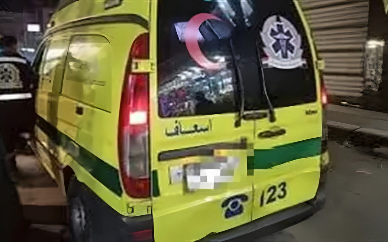 بالأسماء . تفاصيل إصابة 11 شخصا في تصادم ميكروباص وملاكي بالمنيا