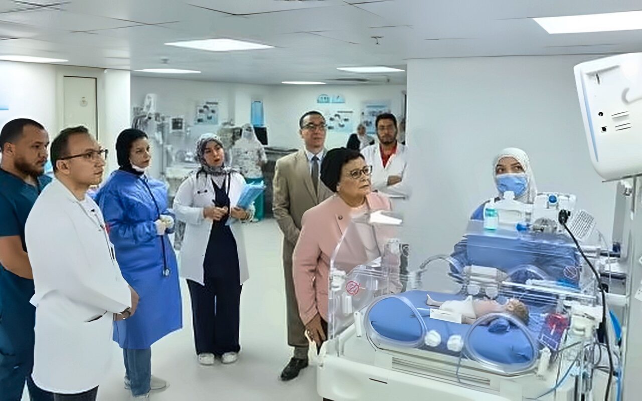 عقب لقائها محافظ المنيا.. نائب وزير الصحة تتفقد مستشفى التأمين الصحي لمتابعة جودة خدمات الأم والطفل