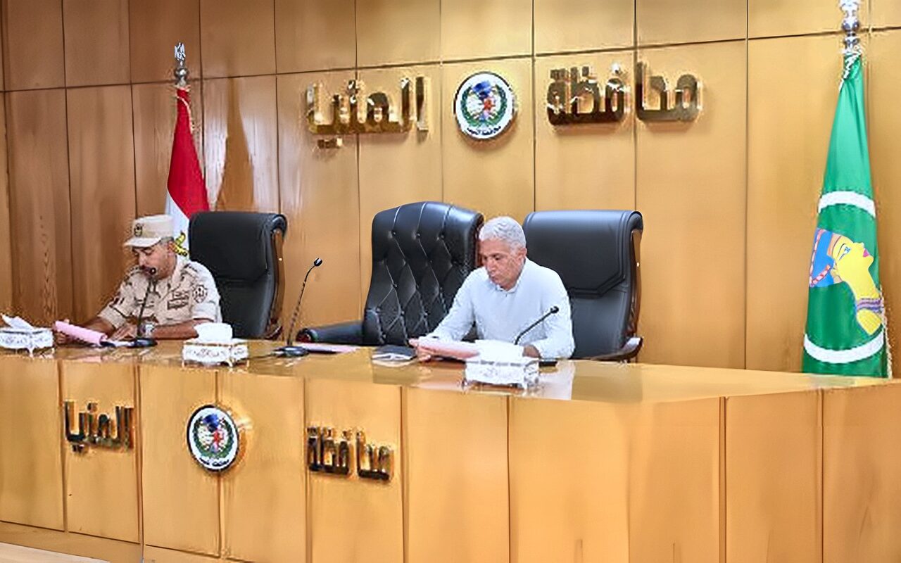 استعدادًا لـ «صقر 174».. سكرتير عام المنيا يعقد الاجتماع التنسيقي الأول لمجابهة الأزمات والكوارث