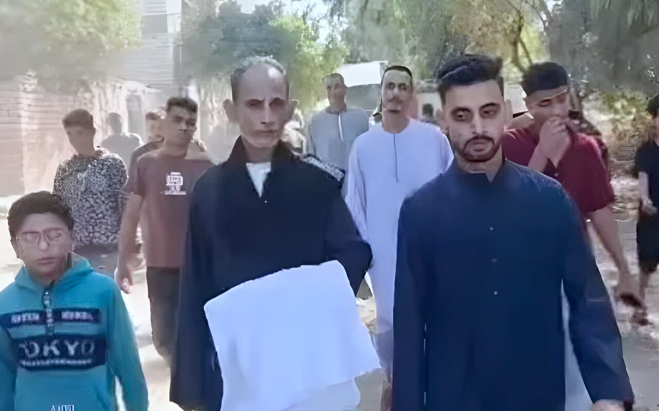 استلموا الكفن.. إنهاء خصومة ثأرية بالمنيا بعد 11 عاما من الخلاف |صور