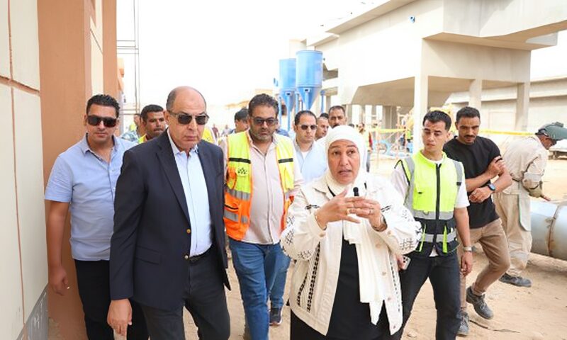 بتكلفة مليار جنيه.. محافظ المنيا يتفقد محطة معالجة الصرف الصحي بقرية بلنصورة