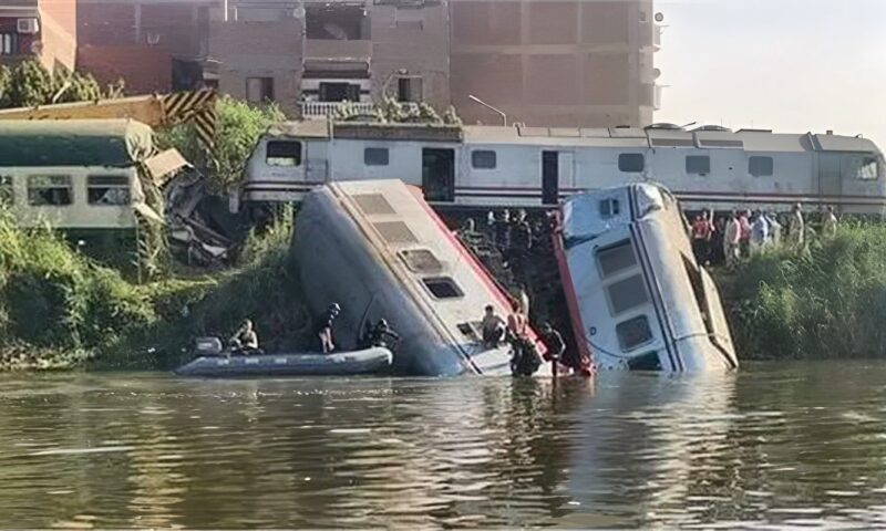 حيثيات الحكم في حادث تصادم قطاري المنيا.. تعديل العقوبة بحبس السائق سنة مع الشغل
