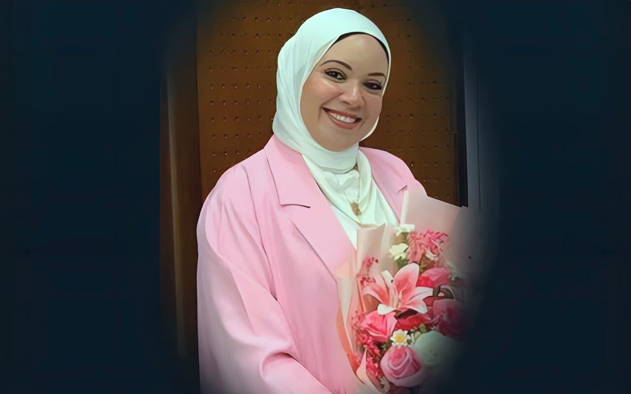 الحزن يخيم على العوايسة بالمنيا والأهالي ينتظرون وصول جثمان الدكتورة هدير ضحية الأتوبيس