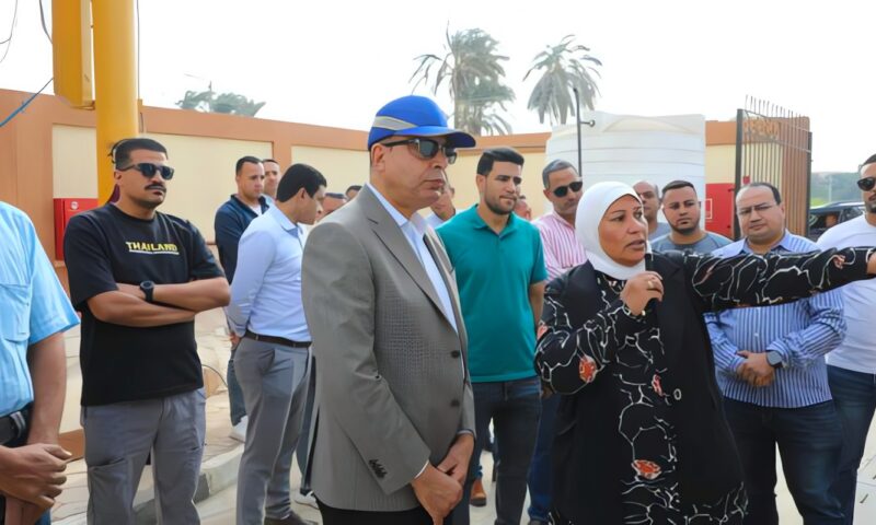 محافظ المنيا يتفقد محطتي رفع كفر خزام ونزلة سعيد للصرف الصحي