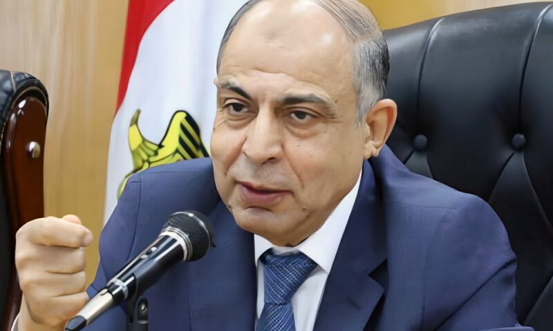 محافظ المنيا يُصدر حركة تنقلات مُوسعة لرؤساء المراكز والمدن .. تفاصيل