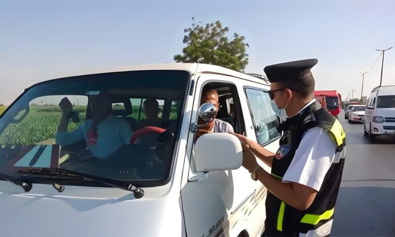 خلال 24 ساعة، 110 آلاف مخالفة مرورية و5 ملايين جنيه وطنين من الدقيق