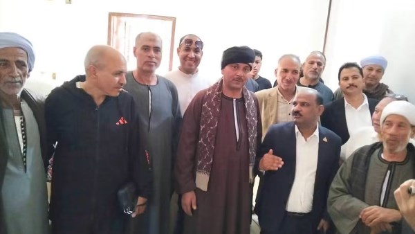 عقب مقتل 6 أشخاص من الطرفين.. الصلح ينهي أسرع خصومة ثأرية بين أبناء العمومة في أبنوب بأسيوط