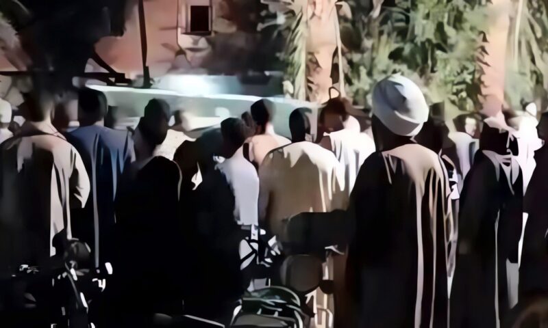 3 نعوش من بيت واحد.. تشييع جثامين 3 شقيقات انهار عليهم منزلهم بأسيوط
