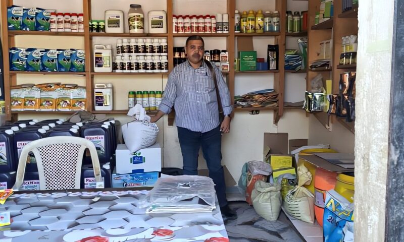 ضبط مبيدات مغشوشة ومحظورة داخل محل غير مرخص في الغنايم بأسيوط