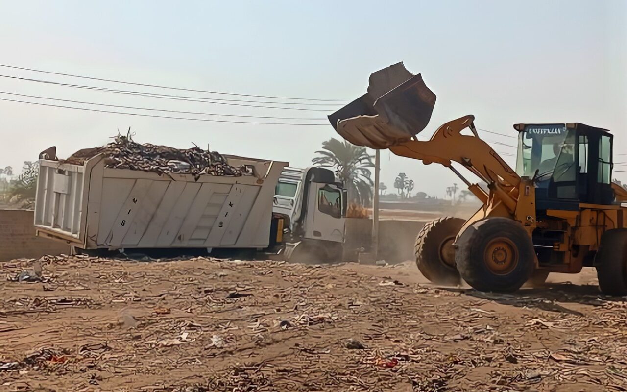 أسيوط.. رفع 94 طن مخلفات خلال حملات مكثفة للنظافة بمدينة صدفا