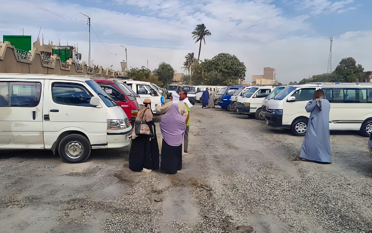 أسيوط.. متابعة انتظام العمل بموقف ديروط لخطوط ملوي وديرمواس وأبو الهدر