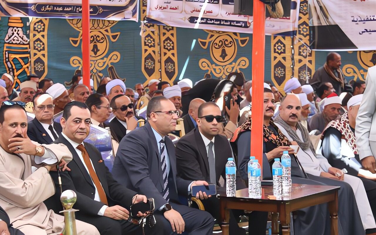 بعد 10 سنوات من الخصومة.. «آل عبدالنعيم» و«آل عبدالعزيز» يطويان صفحة الخلاف في طهطا بسوهاج