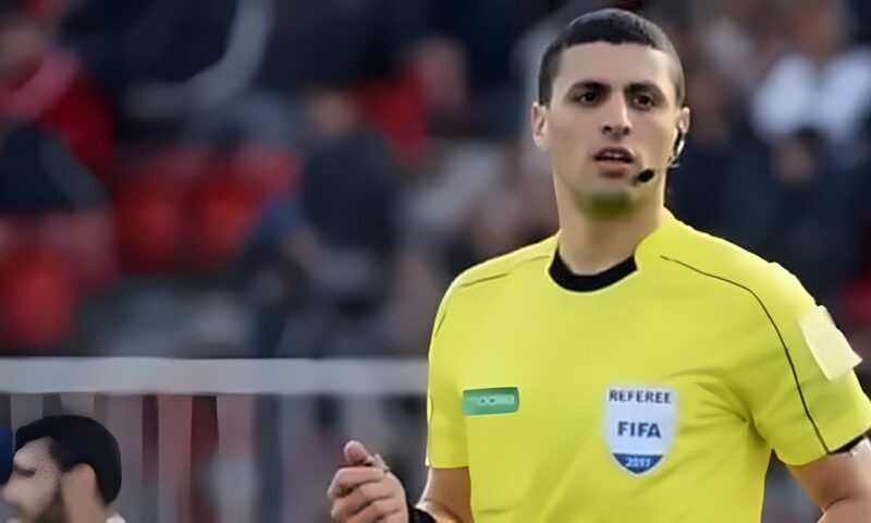 طاقم حكام جزائري لإدارة ودية مصر وجنوب أفريقيا بقيادة نبيل بوخالفة