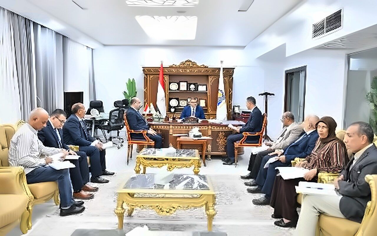 لتعزيز الاستثمار.. محافظ قنا يوافق على مشروعات جديدة بمنطقة قفط الحرة