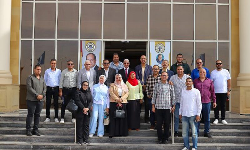 خلال لقاء الإعلاميين.. رئيس جنوب الوادي الأهلية يستعرض خطة تطوير الشاملة للجامعة