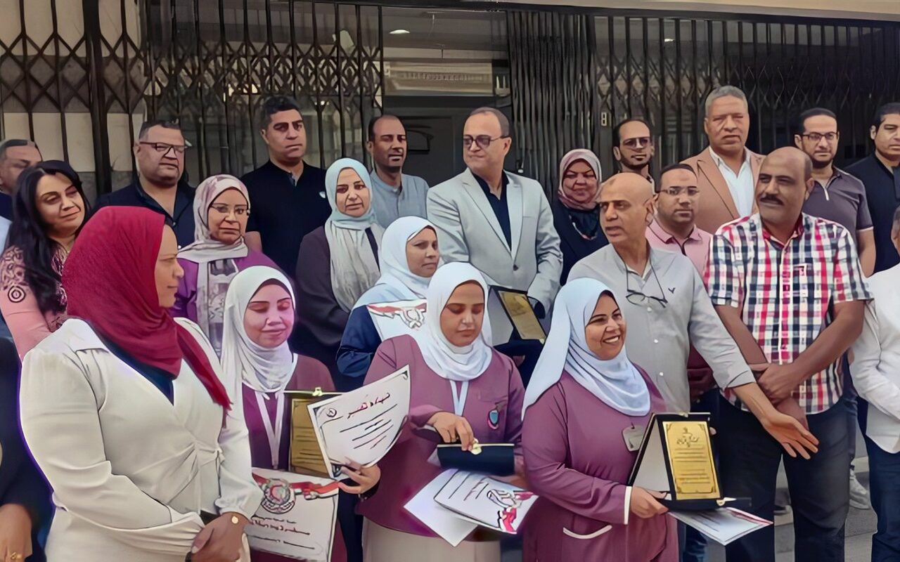 صحة قنا تكرم 15متميزاً خلال مسابقة تثقيفية لتمريض مستشفى دشنا المركزى