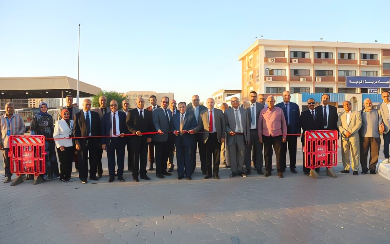 افتتاح طريقين جديدين لتعزيز الربط بين كليات ومستشفيات جامعة قنا