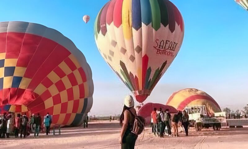 47 رحلة بالون تحلق فوق الأقصر وعلى متنها 1316 سائحا