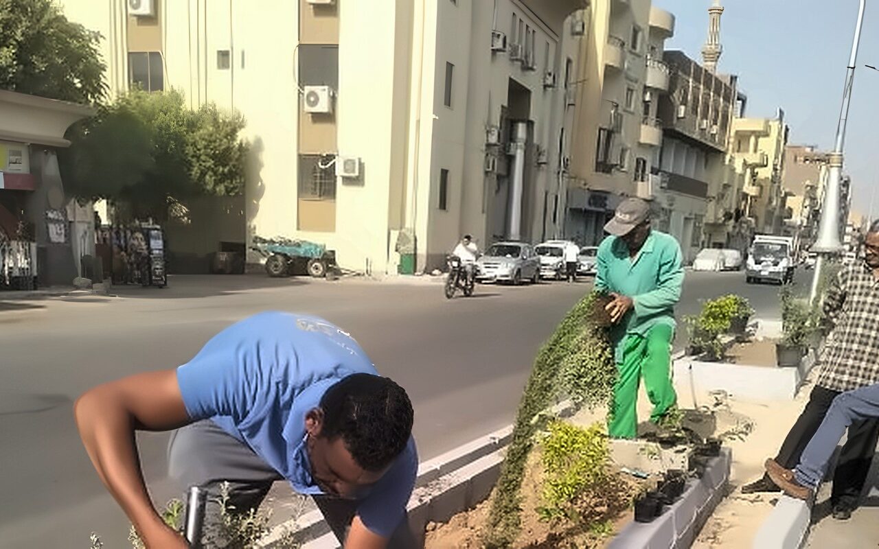 رفع 12 طن مخلفات من محيط مطار الأقصر.. حملات مكثفة لتجميل المدينة استعدادا للموسم السياحي الشتوي