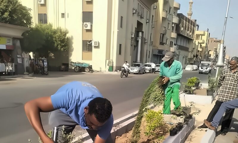 رفع 12 طن مخلفات من محيط مطار الأقصر.. حملات مكثفة لتجميل المدينة استعدادا للموسم السياحي الشتوي