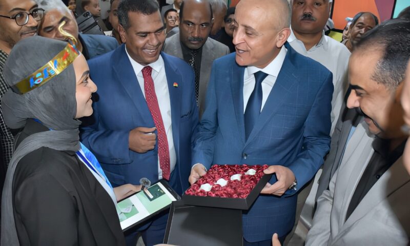 محافظ الأقصر يفتتح المعرض السنوي الثالث للتعليم الفني بمشاركة 14 مدرسة