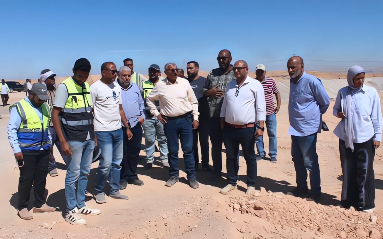 لخدمة 250 ألف مواطن.. رئيس مياه الأقصر يتابع تنفيذ مشروع الصرف الصحي بـ10 قرى في إسنا والطود
