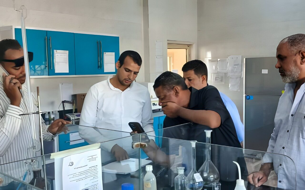 حماية المستهلك يتابع جودة مياه الشرب بالأقصر.. زيارة تفقدية لمعامل التحاليل