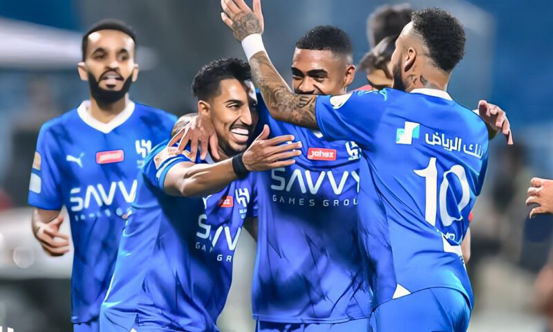 موعد مباراة الهلال والفتح في دوري روشن والقنوات الناقلة والتشكيل المتوقع